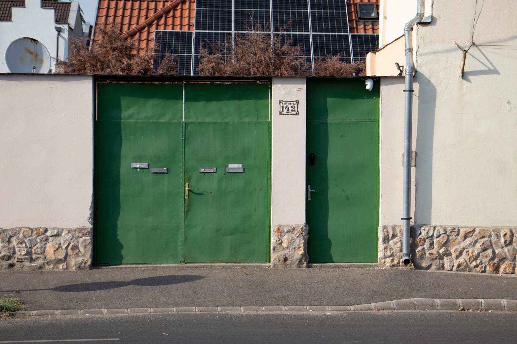Civis Debrecen Hostel Exterior photo